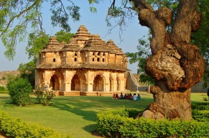 indien-lotus-mahal-hampi